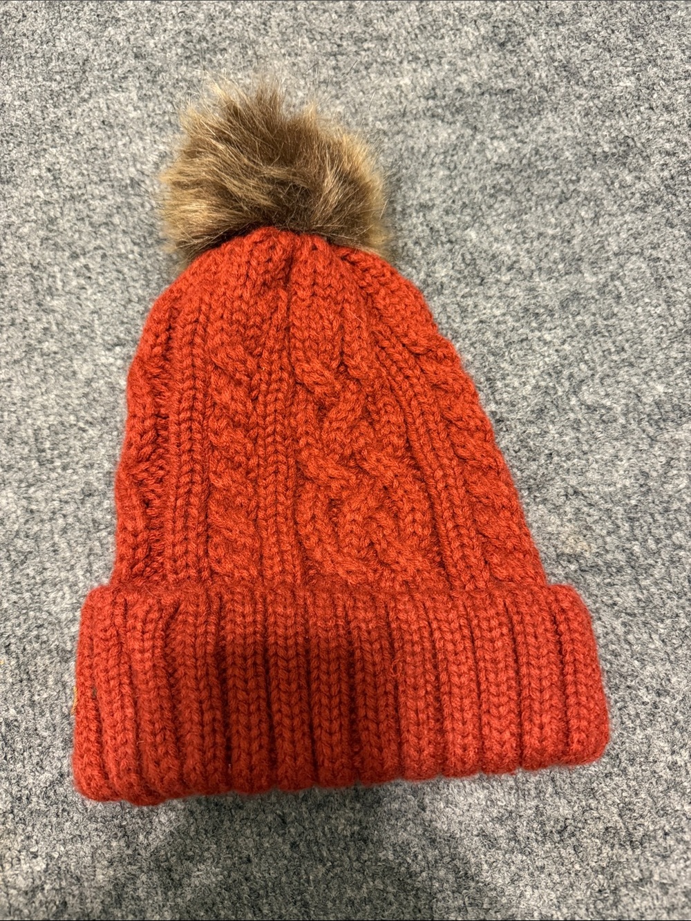 Women’s Knit Rust Pom Beanie